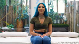NetVideoGirls Beverly - Blue-hair beauty on NVG