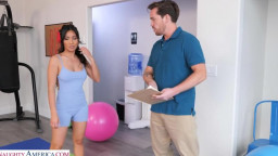 Jennie Rose - Asian hottie Jennie Rose takes big dick while recording workout routine at the gym 13 04 2023
