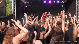 Brittany Bardot, Eden Ivy, Jennifer Mendez, Jessica Bell - Public Orgy Sex During Concert