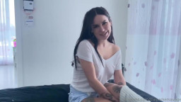 Effycutiexx - I Fucked My Stepsiss Best Friend