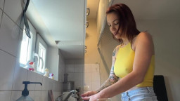 JacquieEtMichelTV Red Lily Cataleya Engages In A Very Sapphic Relationship 20 05 2025