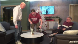 Maya Sinn, Brill Angel - Christmas Miracle - Episode 913