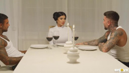 Sara Retali ( Princess Leia ) - Seduces Two Rebels Huge Cock