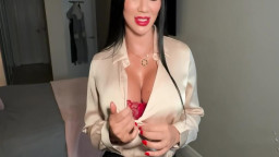 Jasmine Jae - AUNTY CATCHES YOU PERVING ON HER PANTIES 2025