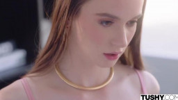 15 06 2022 BangBus Graycee Baybee - Horny Chick Hops on The Bus