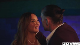 2022 12 10 Yorgelis Carrillo - Huge Tits Massage