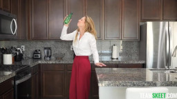 Lexi Lore Dani Blu Scarlett Hampton Slimthick Vic Molly Little Jill Taylor Millie Morgan Skyler Storm Una Fairy - Blonde