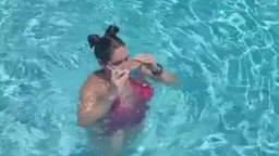 Yiny Leon - Husbend Fucks Thick Pussy In The Pool