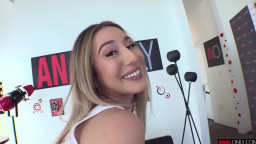 Sweet Sophia - Sophias Deep Anal Stretch 11 09 2025